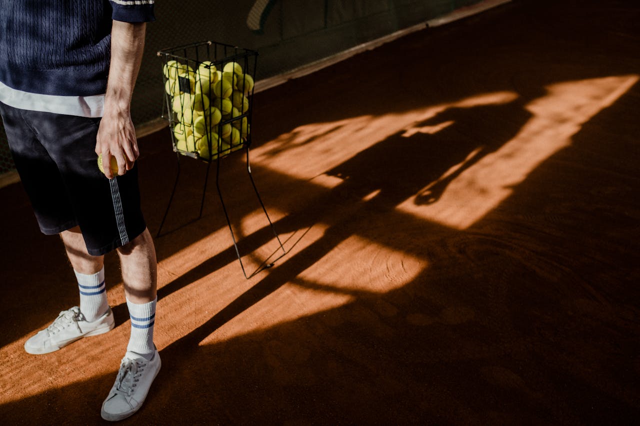 3 Übungen aus dem Korb, die dein Tennis auf das nächste Level heben werden